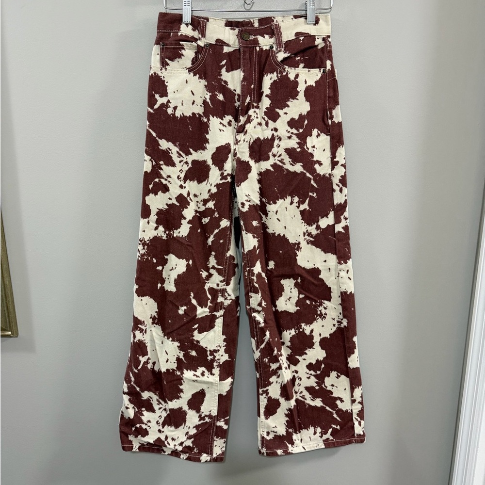 BDG Jaya Cow Print High Rise and Wide Leg Brown/Cream Jeans. Size 27